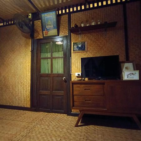 Mon Saeng Jun Homestay Ban Na Meng Exterior photo