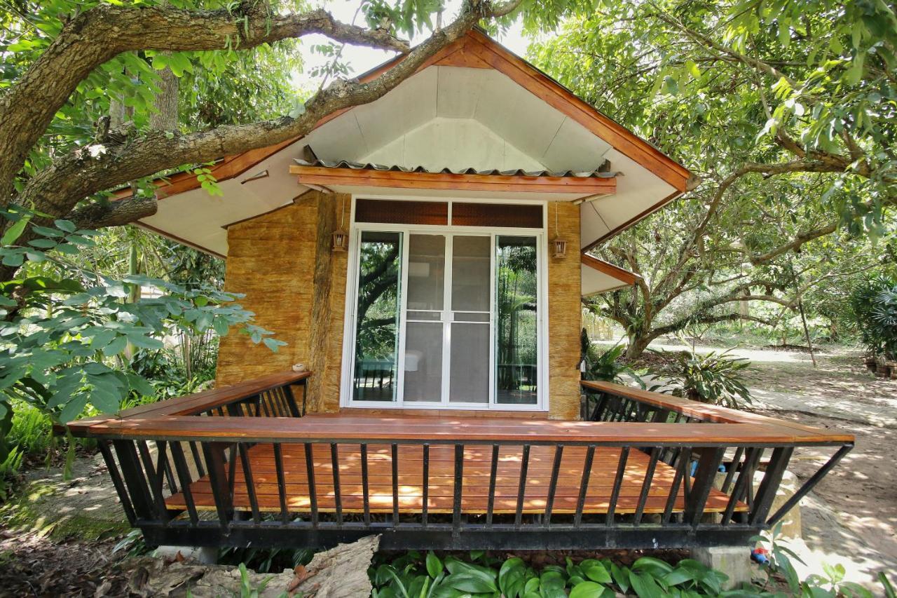 Mon Saeng Jun Homestay Ban Na Meng Exterior photo