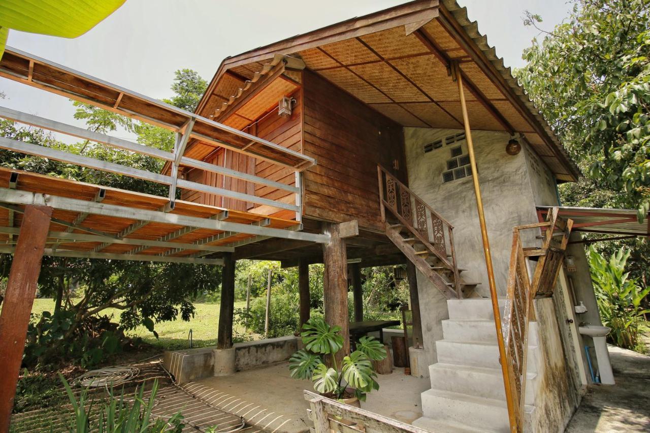 Mon Saeng Jun Homestay Ban Na Meng Exterior photo