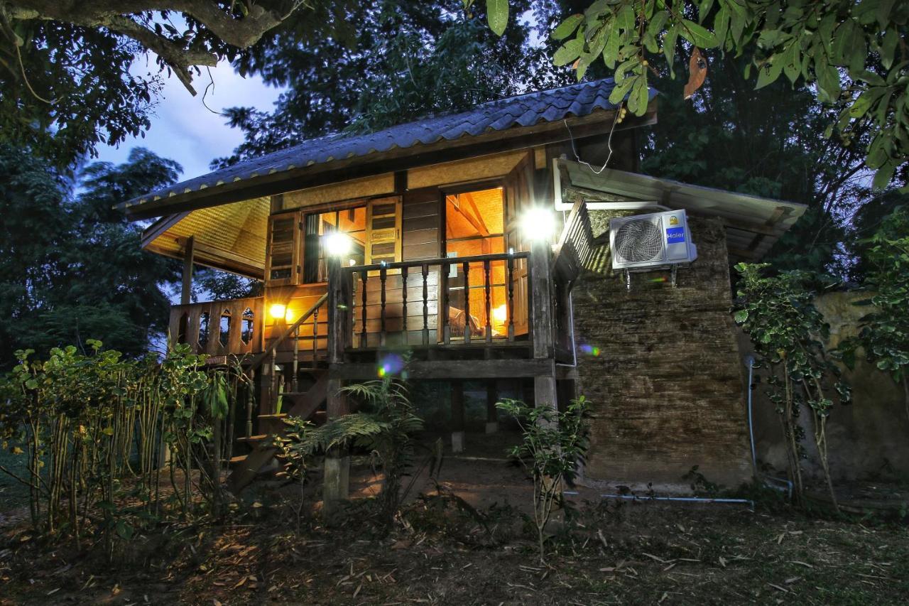 Mon Saeng Jun Homestay Ban Na Meng Exterior photo